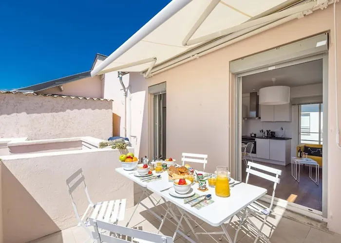 Spitalieri- Sunny Terrace With View -New Apartment